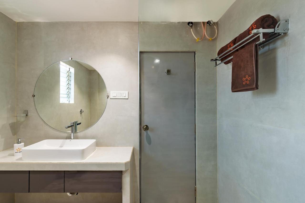 Saffronstays Palm Paradise, Kalyan Khadavli - Swimming Pool With Water Slides, Gazebo And Indoor Games Padghe 外观 照片